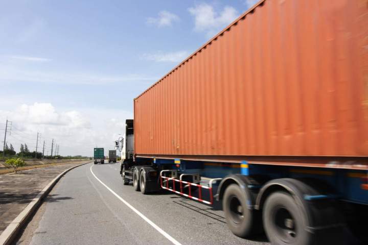 Heavy duty truck repair in Mississauga